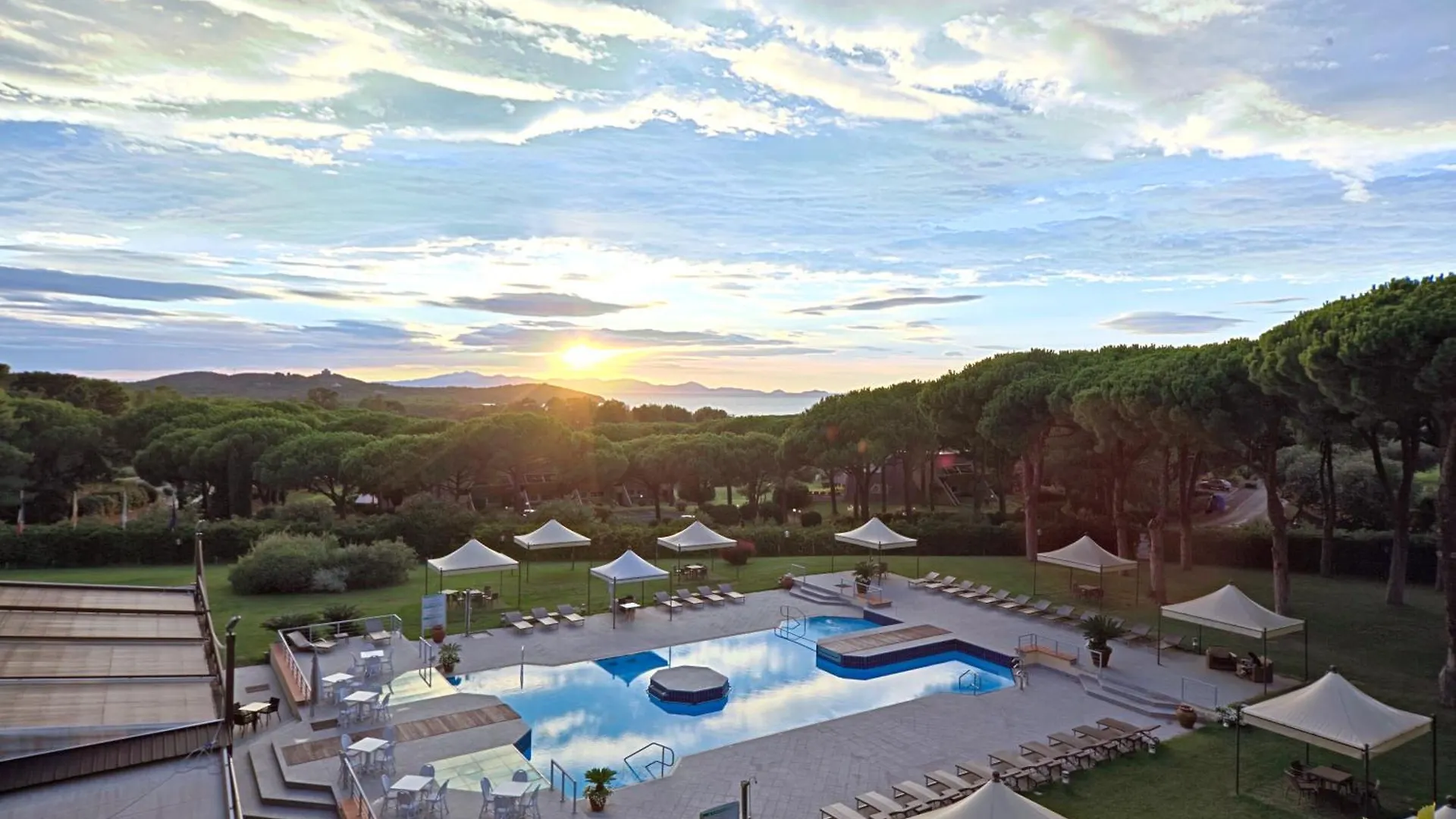 Golf Hotel Punta Ala 4*,  Italy